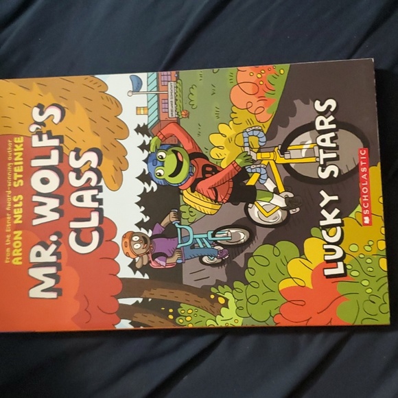 : 3 book lot mr.wolf's class bone the great cow race and drama - Picture 8 of 10